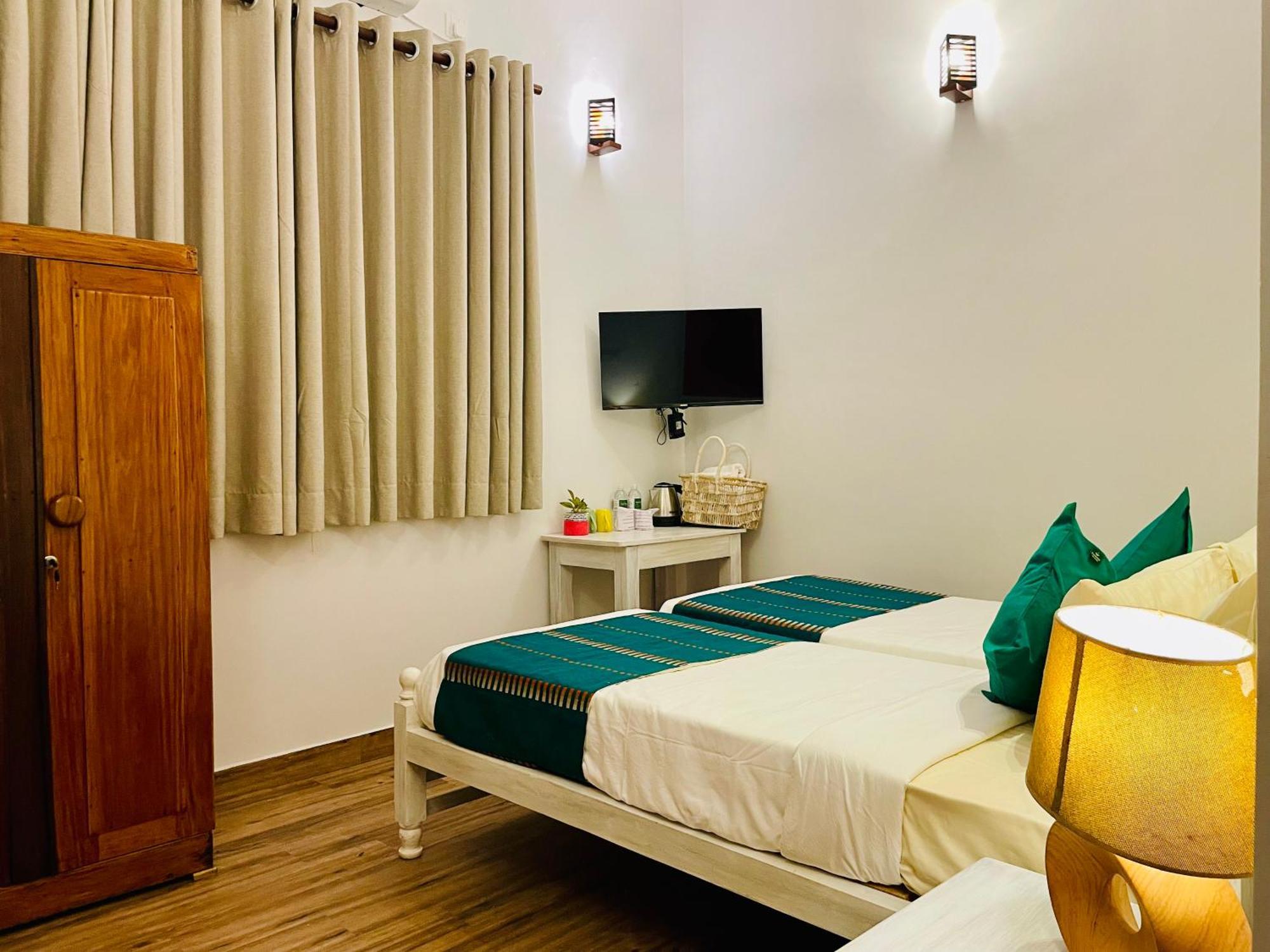 Ayur Ayur White Sail Villa Dalupotha 外观 照片