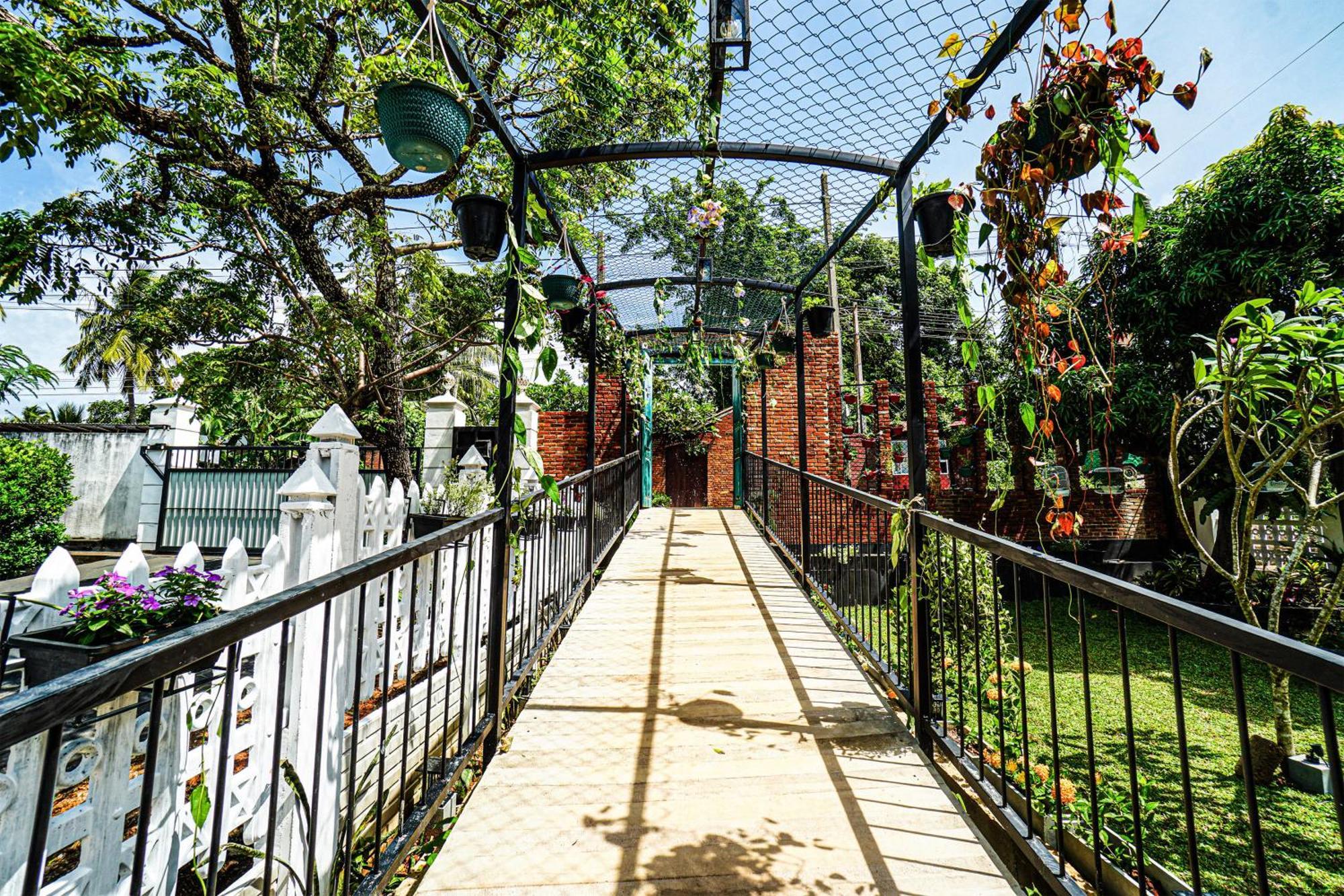 Ayur Ayur White Sail Villa Dalupotha 外观 照片
